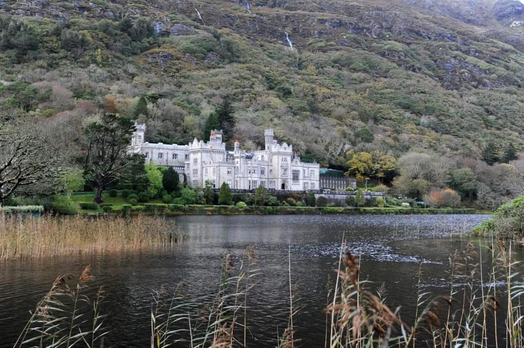 Lakeside House Oughterard Esterno foto